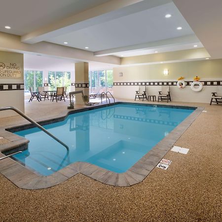 Hilton Garden Inn Mystic/Groton Buitenkant foto