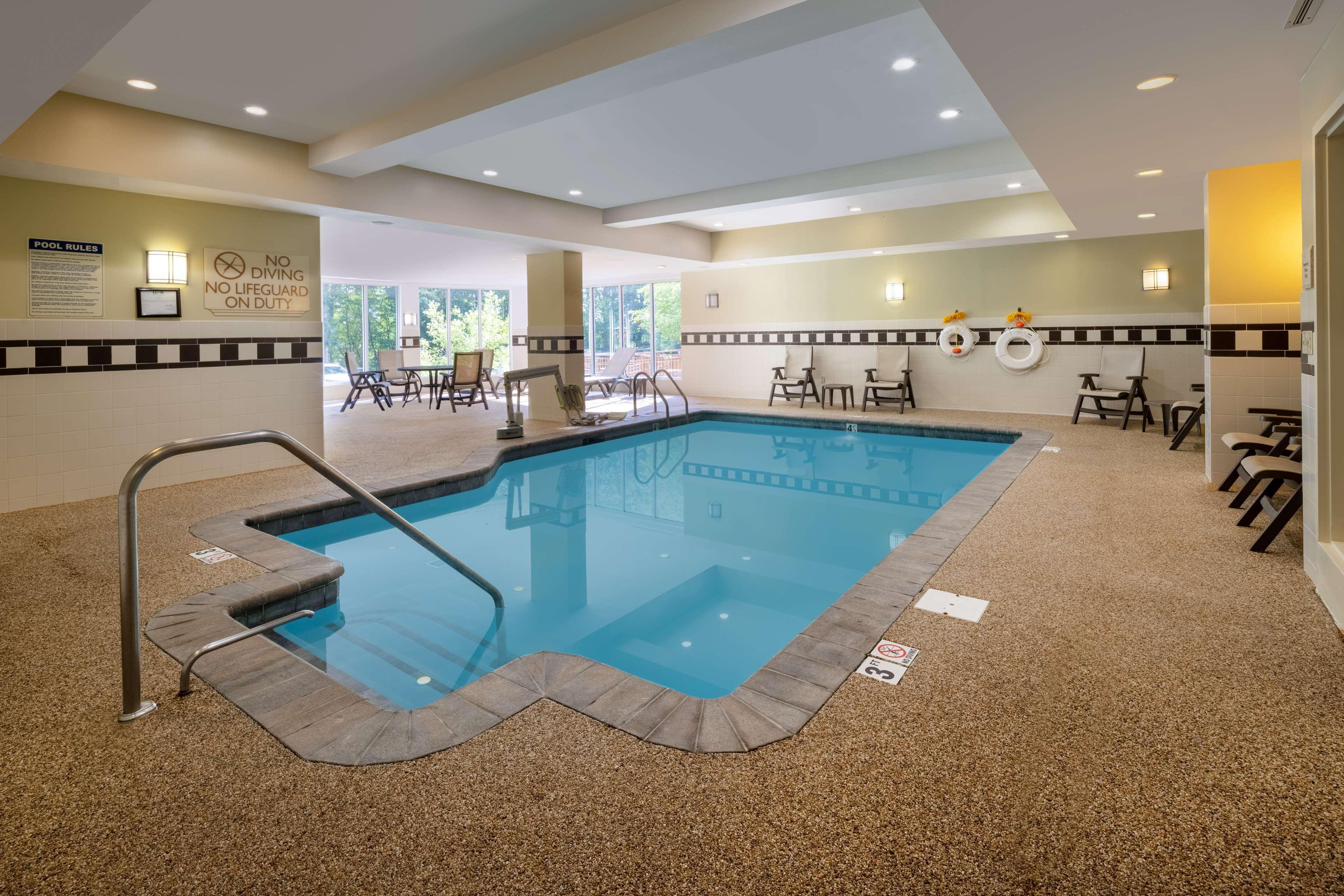 Hilton Garden Inn Mystic/Groton Buitenkant foto
