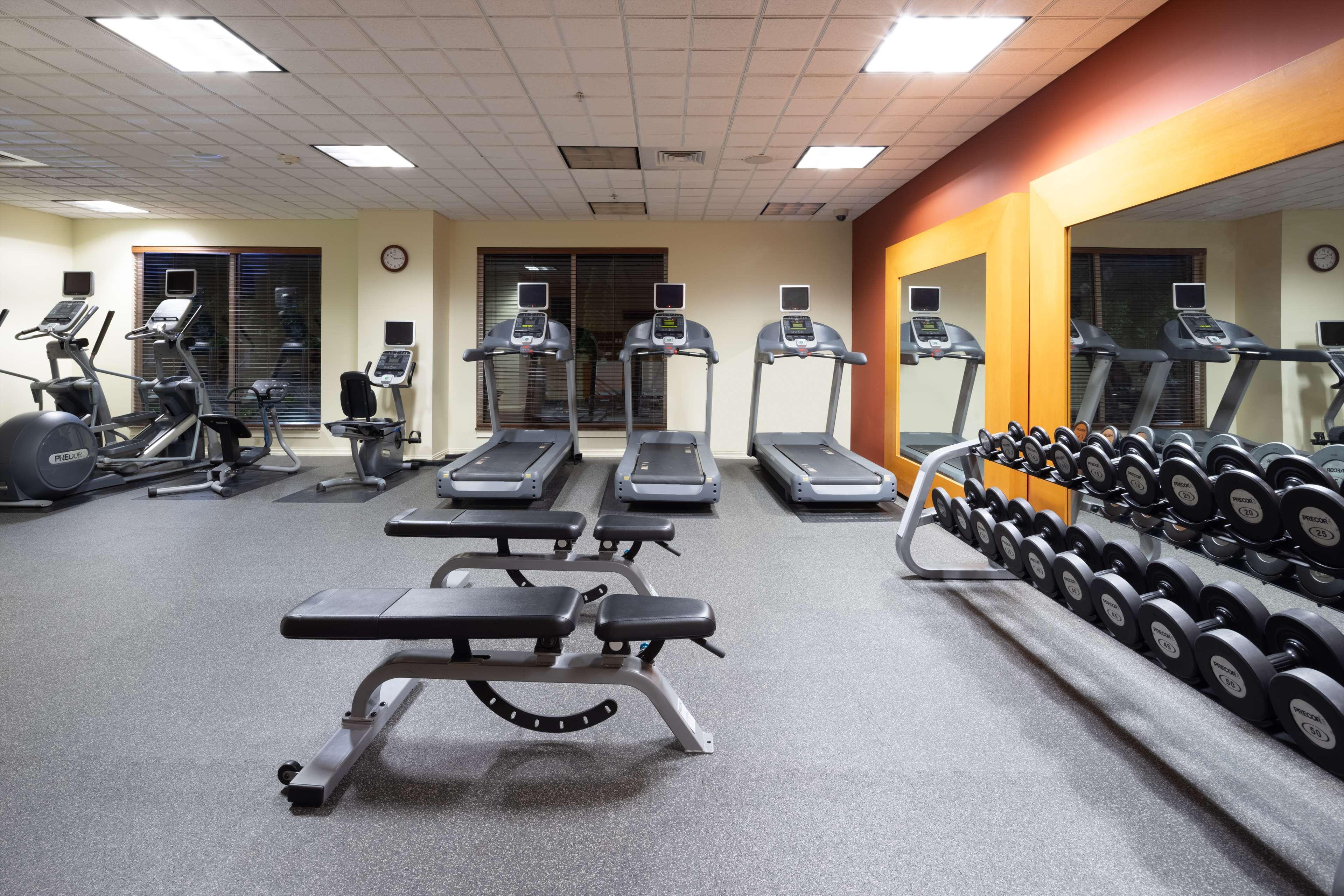 Hilton Garden Inn Mystic/Groton Buitenkant foto