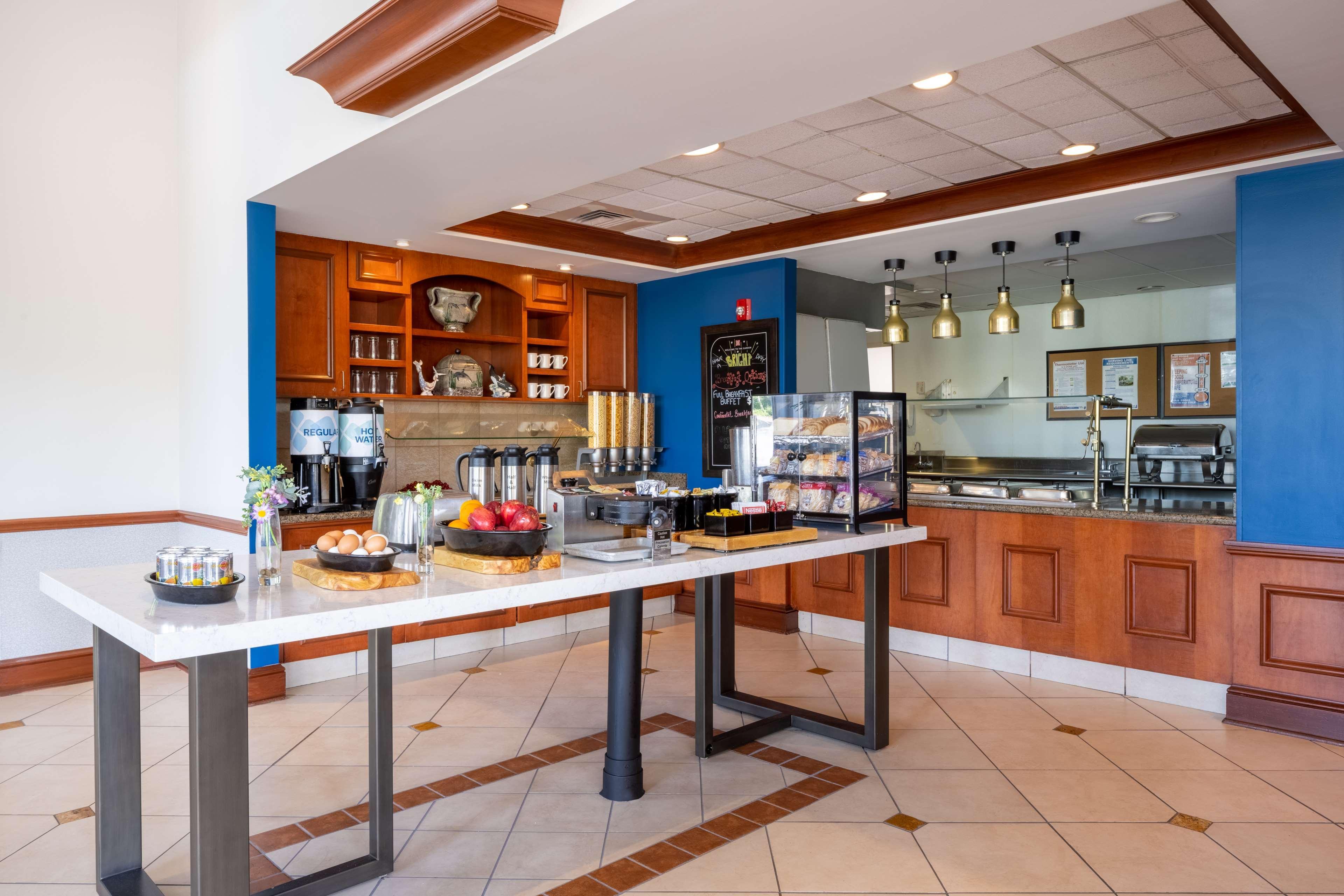 Hilton Garden Inn Mystic/Groton Buitenkant foto